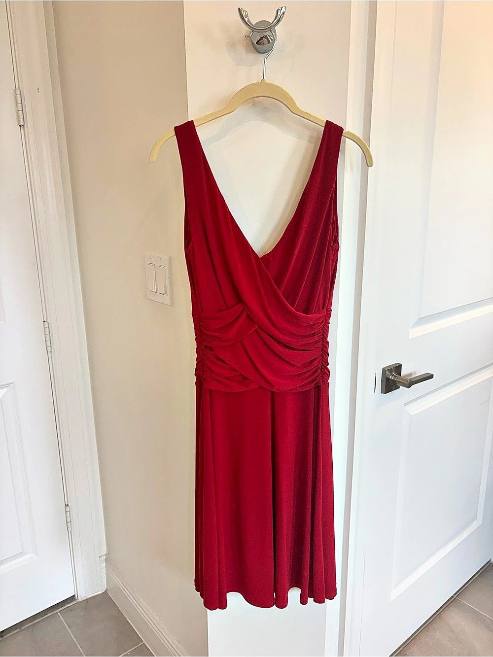 maxandcleo Ruched Midi Dress in Red Size Small Like New